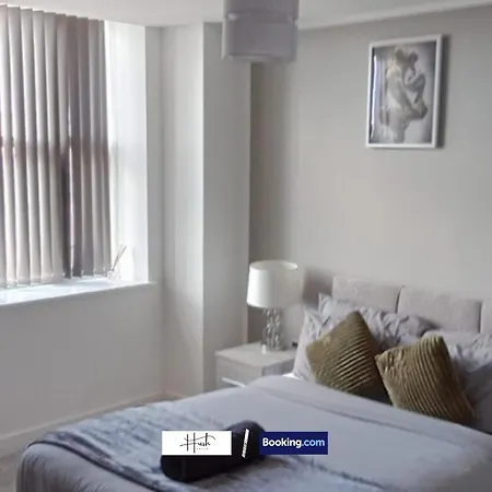 2 Bedroom Flat By Hush Haven Homes Short Lets And Serviced Accommodation Centrally Located Ideal For Contractors Kingston upon Hull Exterior foto