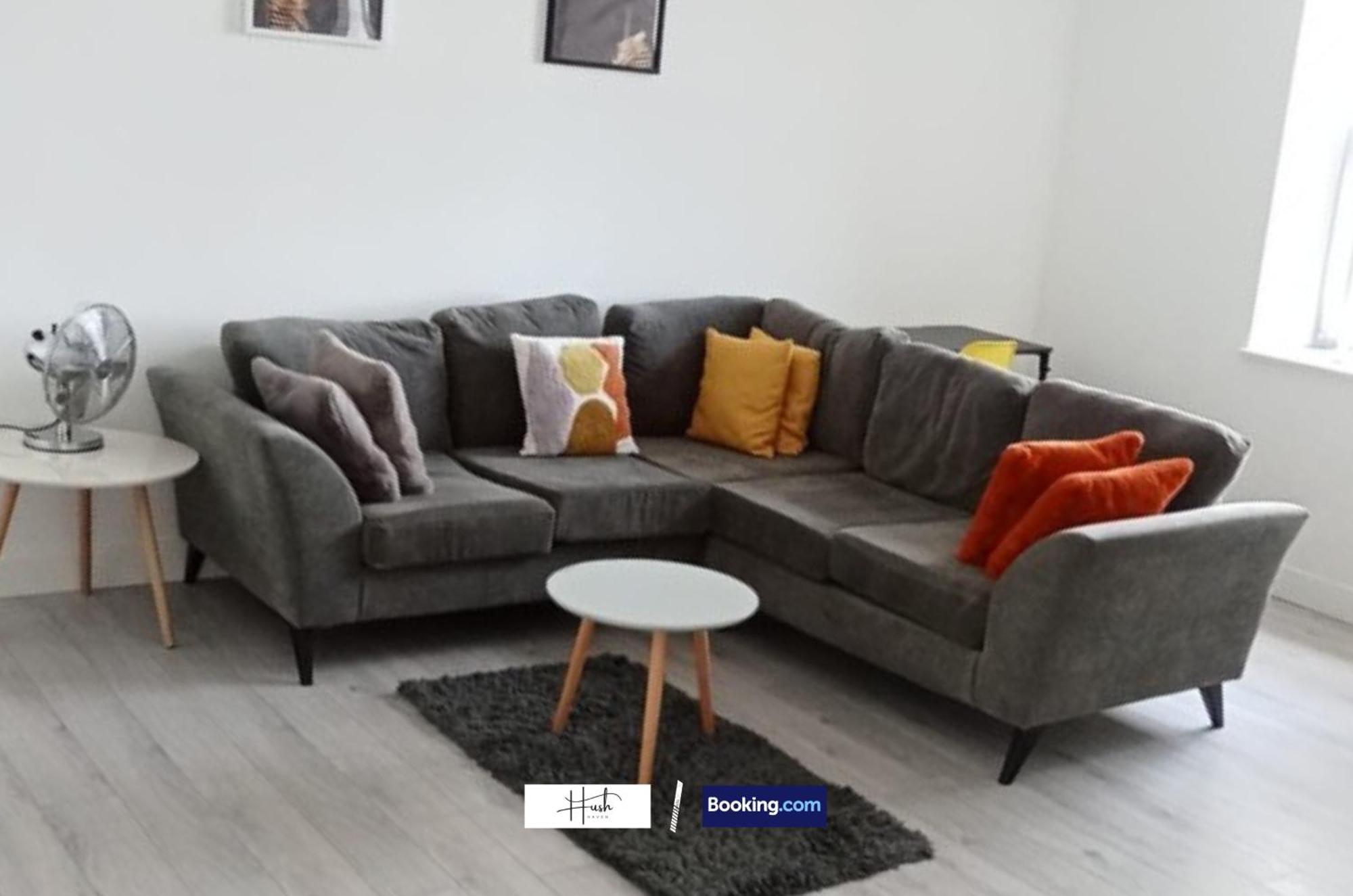 Apartment 2 Bedroom Flat By Hush Haven Homes Short Lets And Serviced Centrally Located Ideal For Contractors Kingston upon Hull